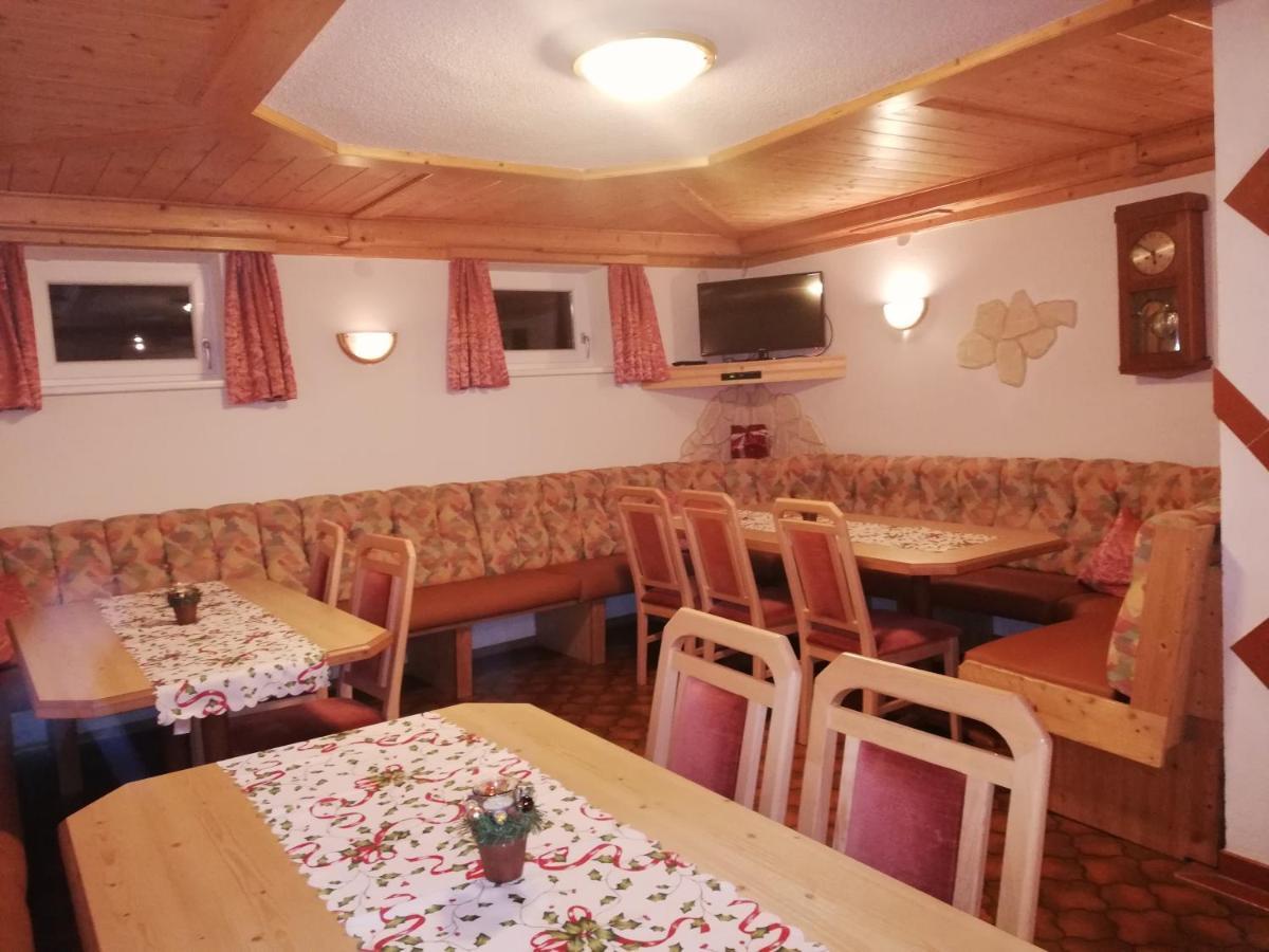 Pension Schoepf Arzl im Pitztal Exterior foto