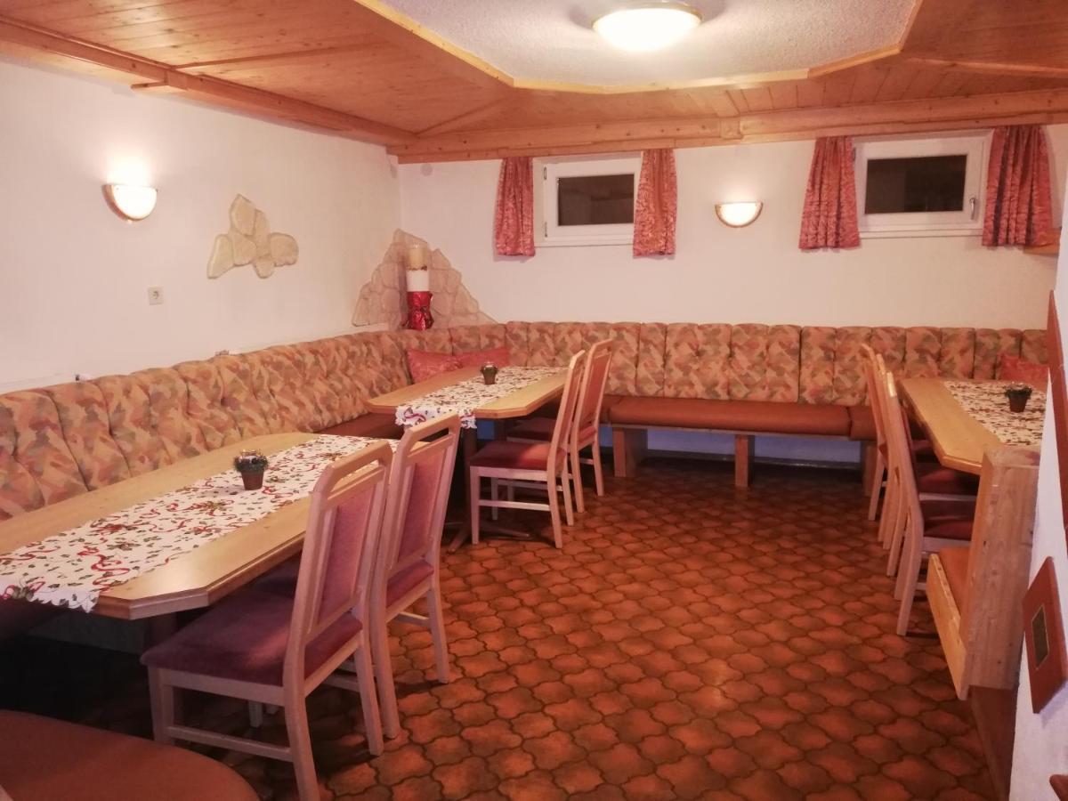 Pension Schoepf Arzl im Pitztal Exterior foto