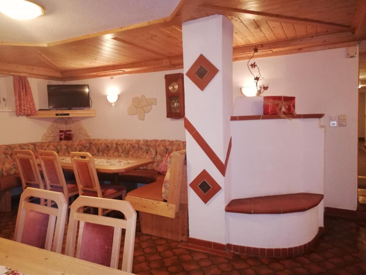Pension Schoepf Arzl im Pitztal Exterior foto